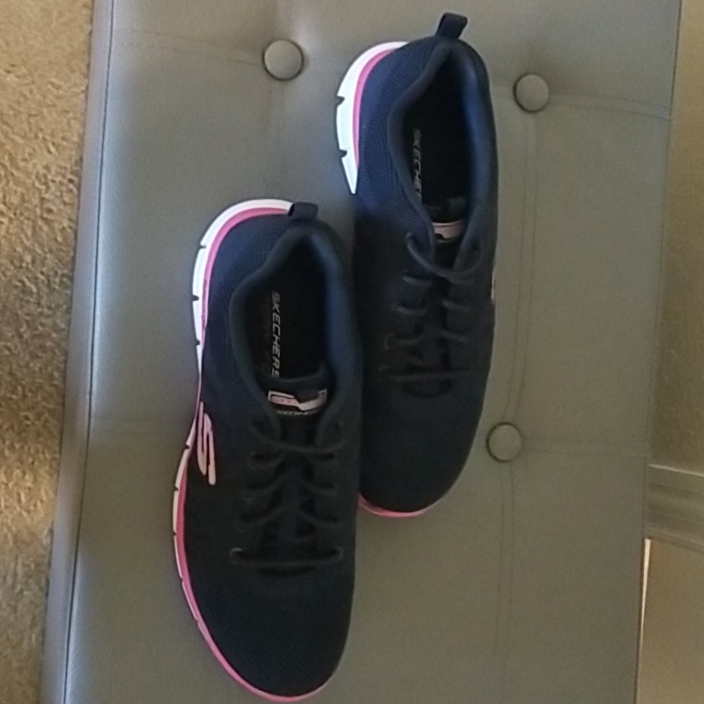 Skechers Dual- lite memory foam sneakers - Picture 7 of 7